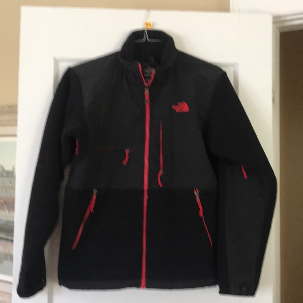 North Face Men’s polar tech Size Small